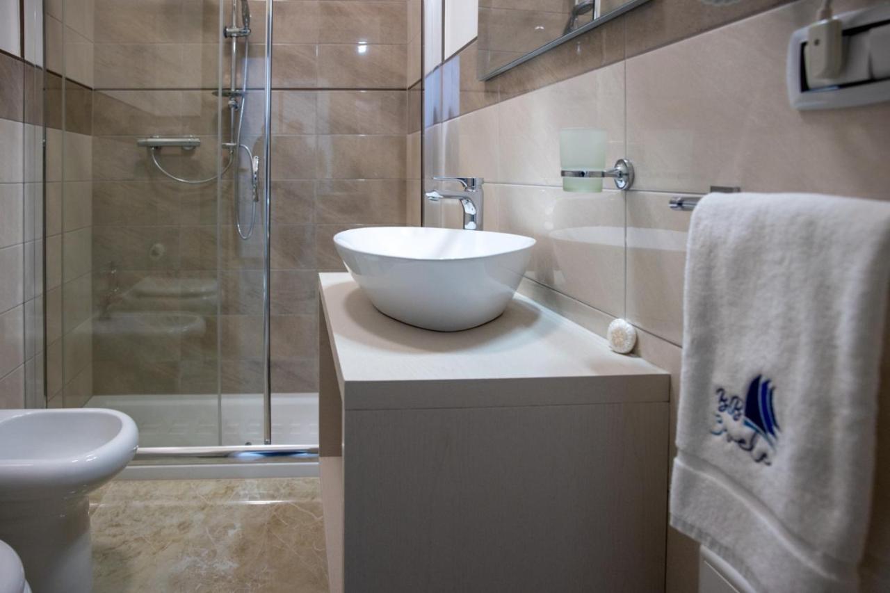 B&B 3 Vele ปอร์โตเชซาเรโอ ภายนอก รูปภาพ