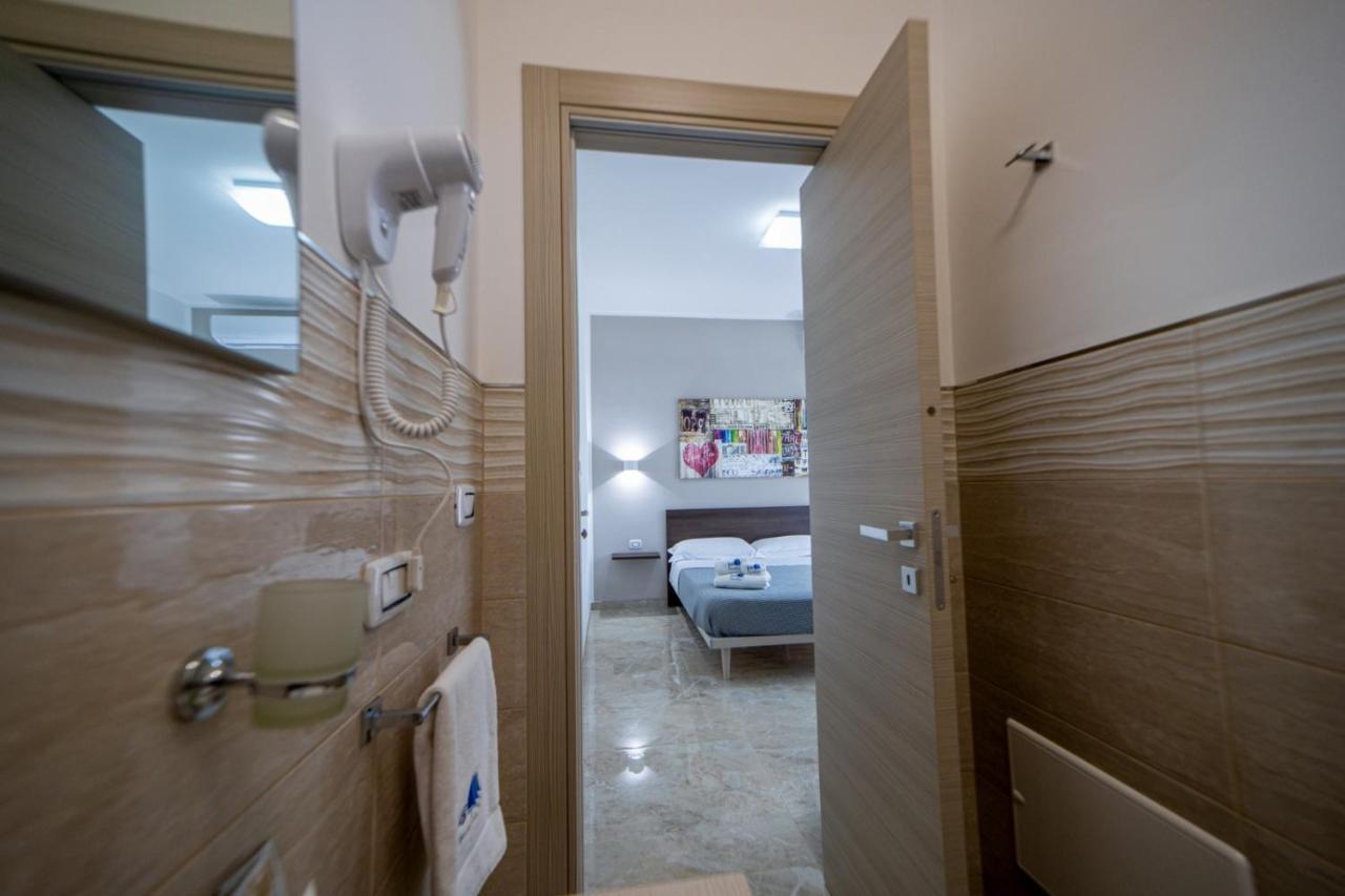 B&B 3 Vele ปอร์โตเชซาเรโอ ภายนอก รูปภาพ